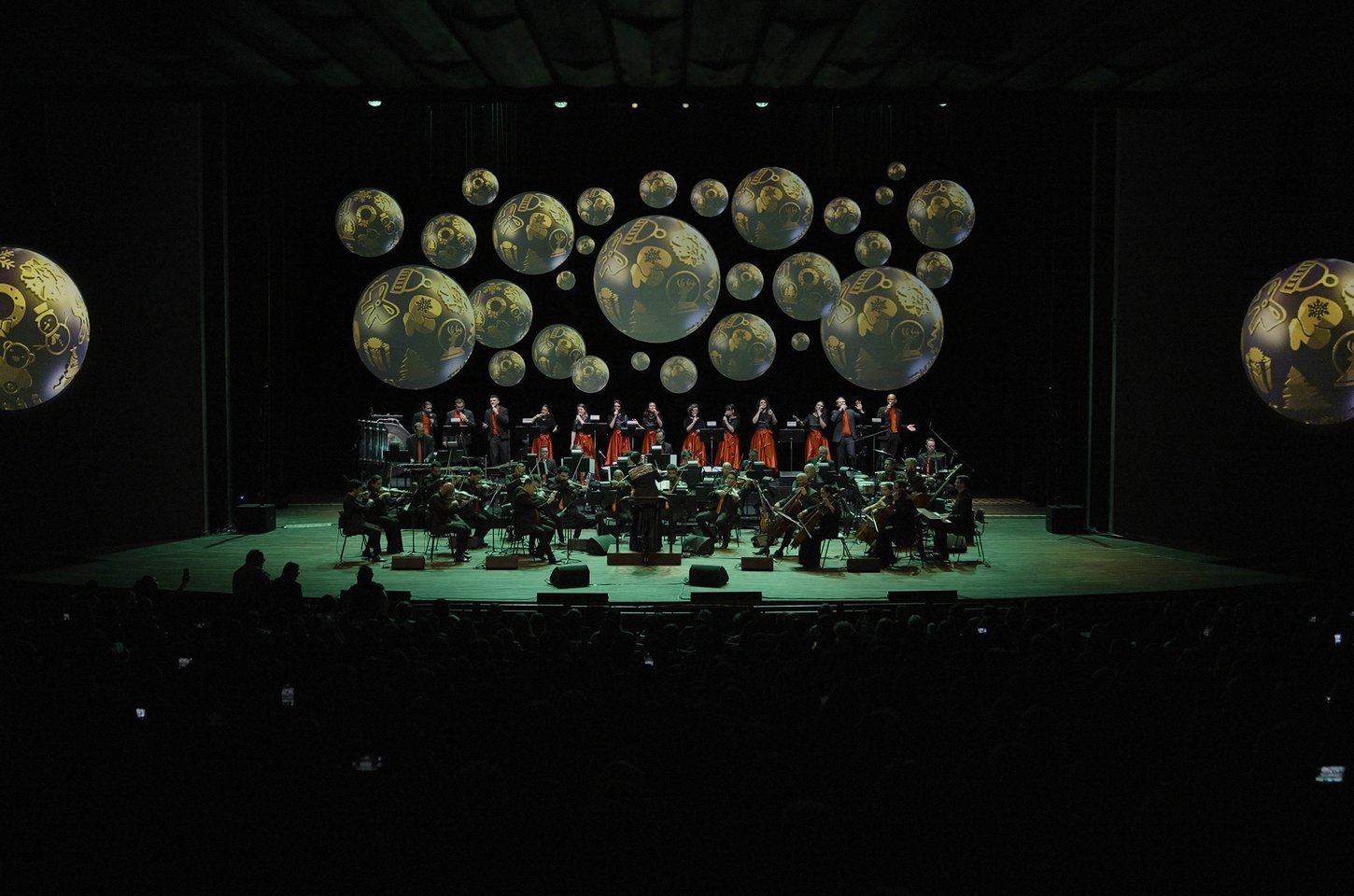 Natal in Concert retorna ao Guairão com espetáculo imersivo e orquestra ao vivo