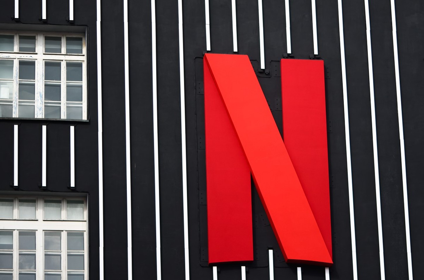 Netflix lança feed vertical estilo TikTok e aposta em IA para conteúdo