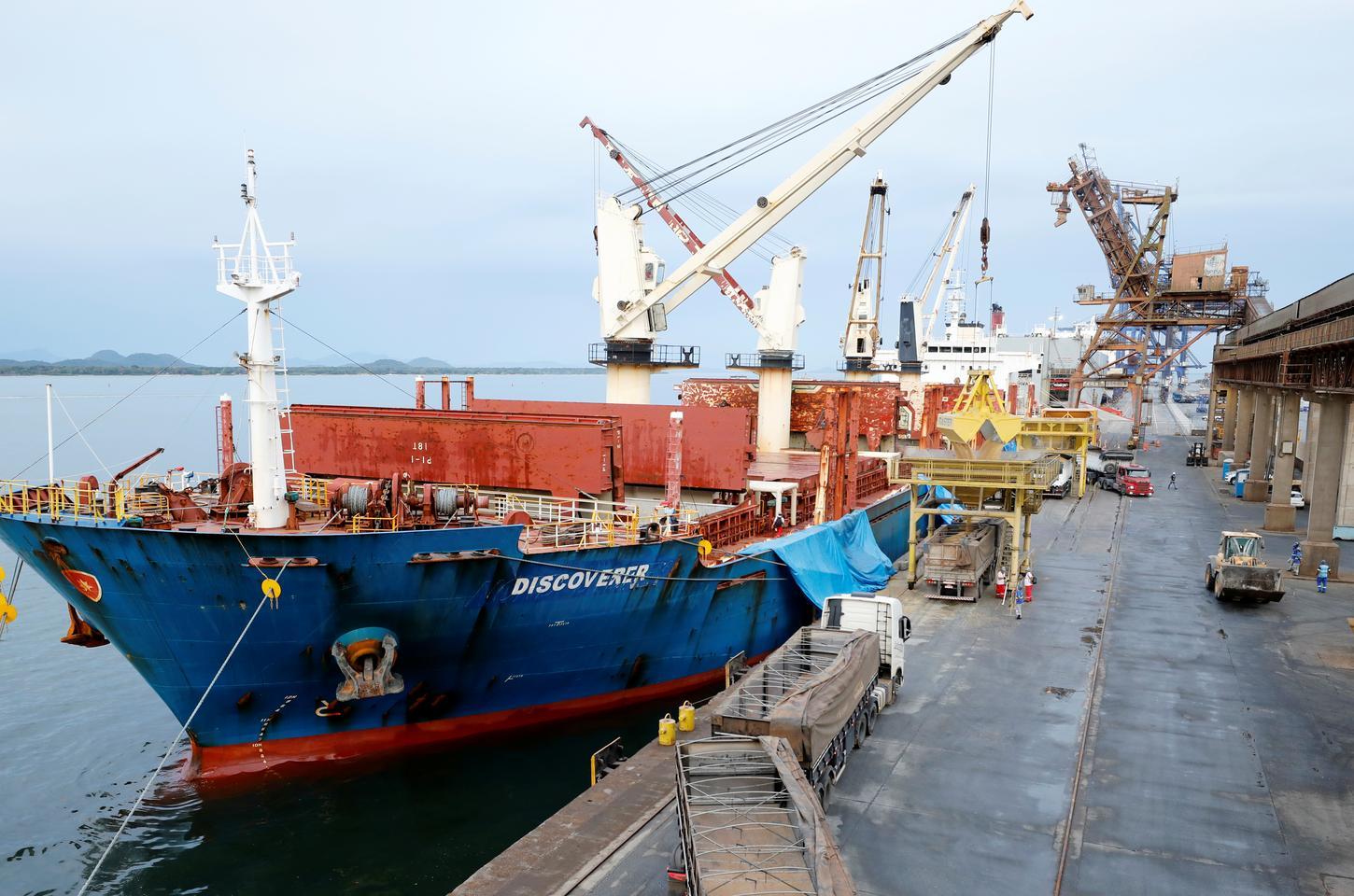 Novo regime tarifário dos EUA beneficia 46% das exportações brasileiras
