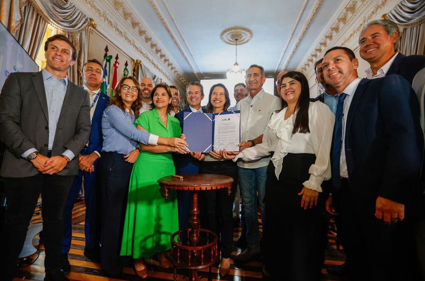 Obras de adutora no agreste pernambucano recebem ordem de serviço