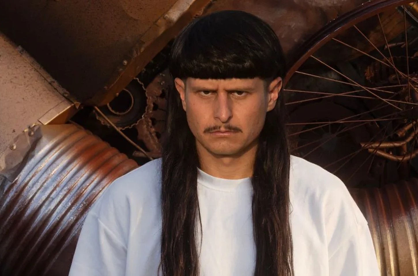 Oliver Tree anuncia show único em São Paulo no dia 6 de junho