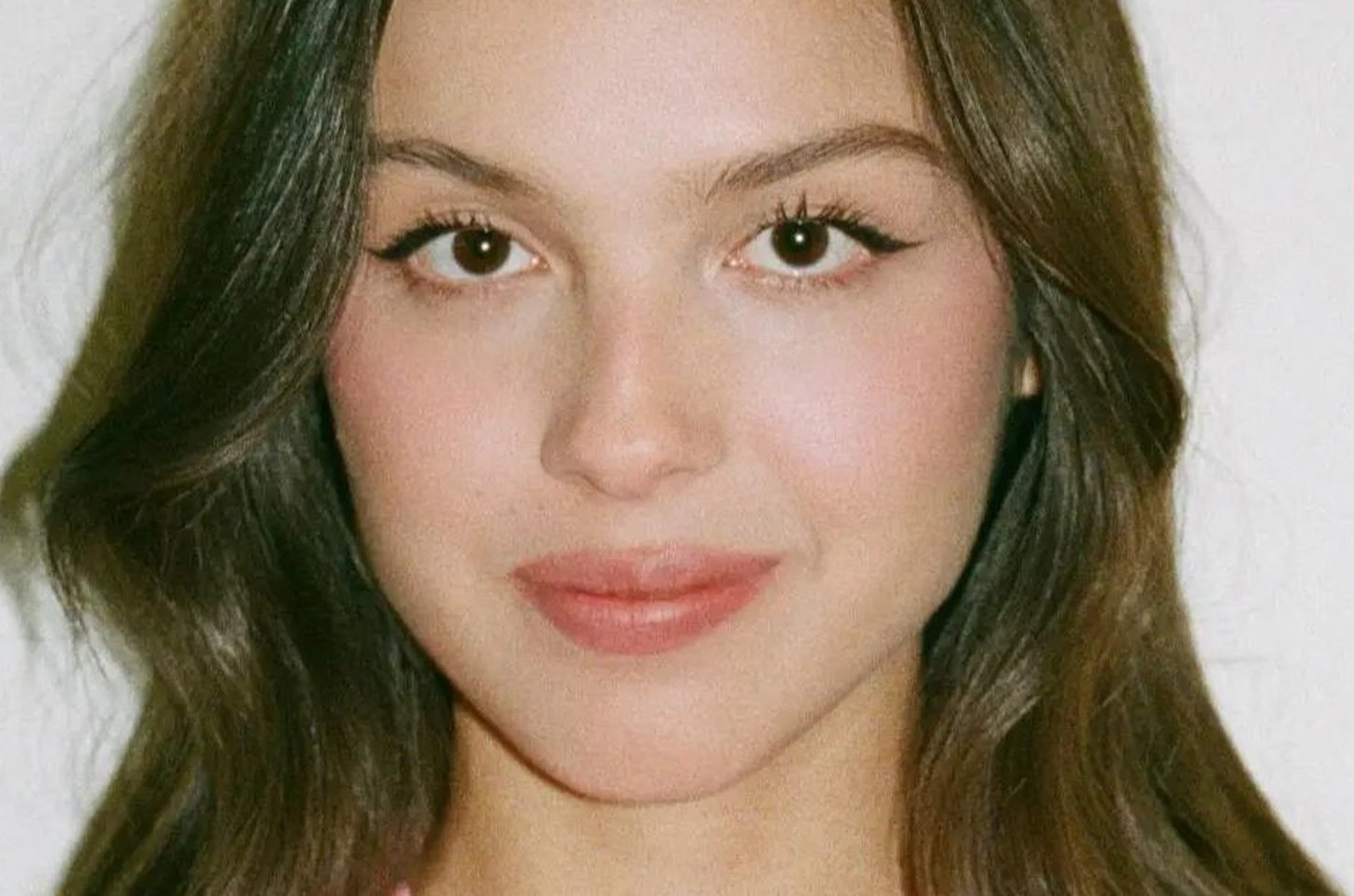 Olivia Rodrigo anuncia novo álbum para 2026 após três anos de espera