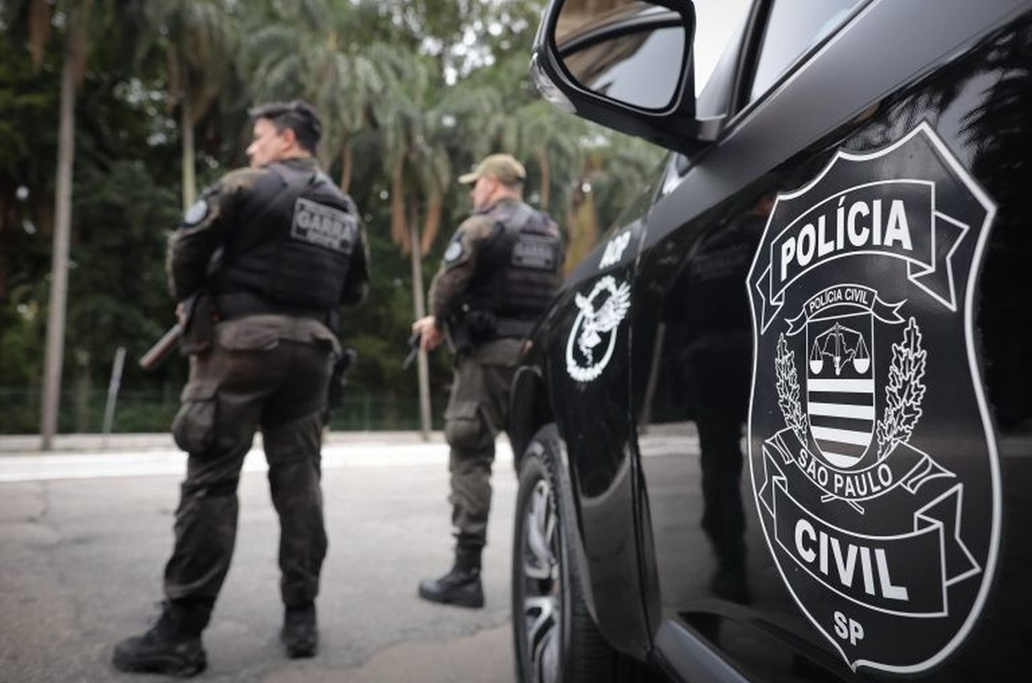 Onze falsos funcionários são flagrados com 1,5 tonelada de cabos telefônicos furtados na Zona Leste de SP