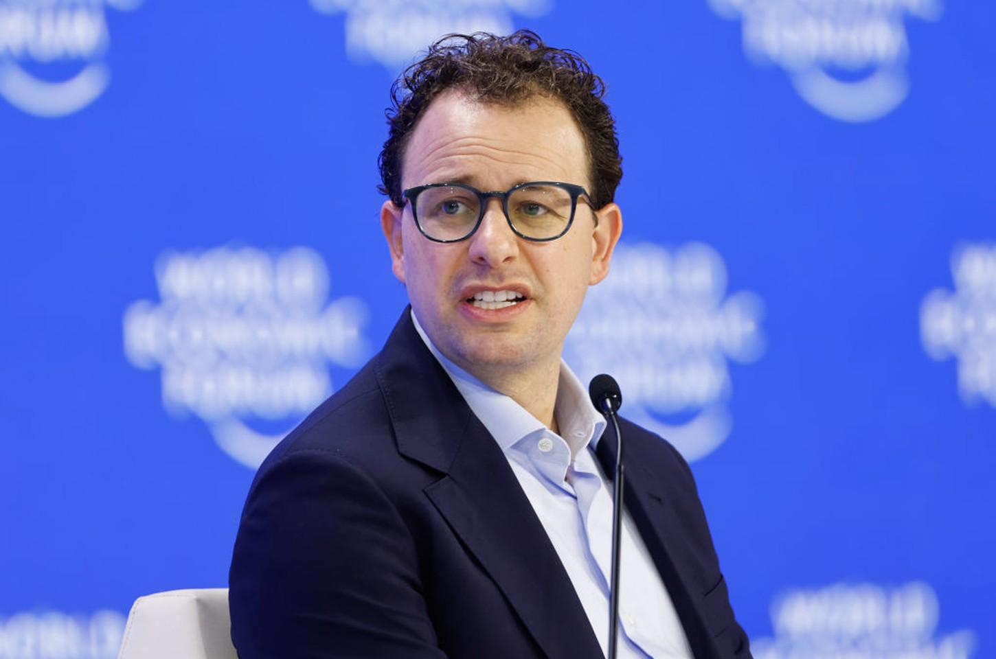 OpenAI assume contrato do Pentágono e debate ética na IA