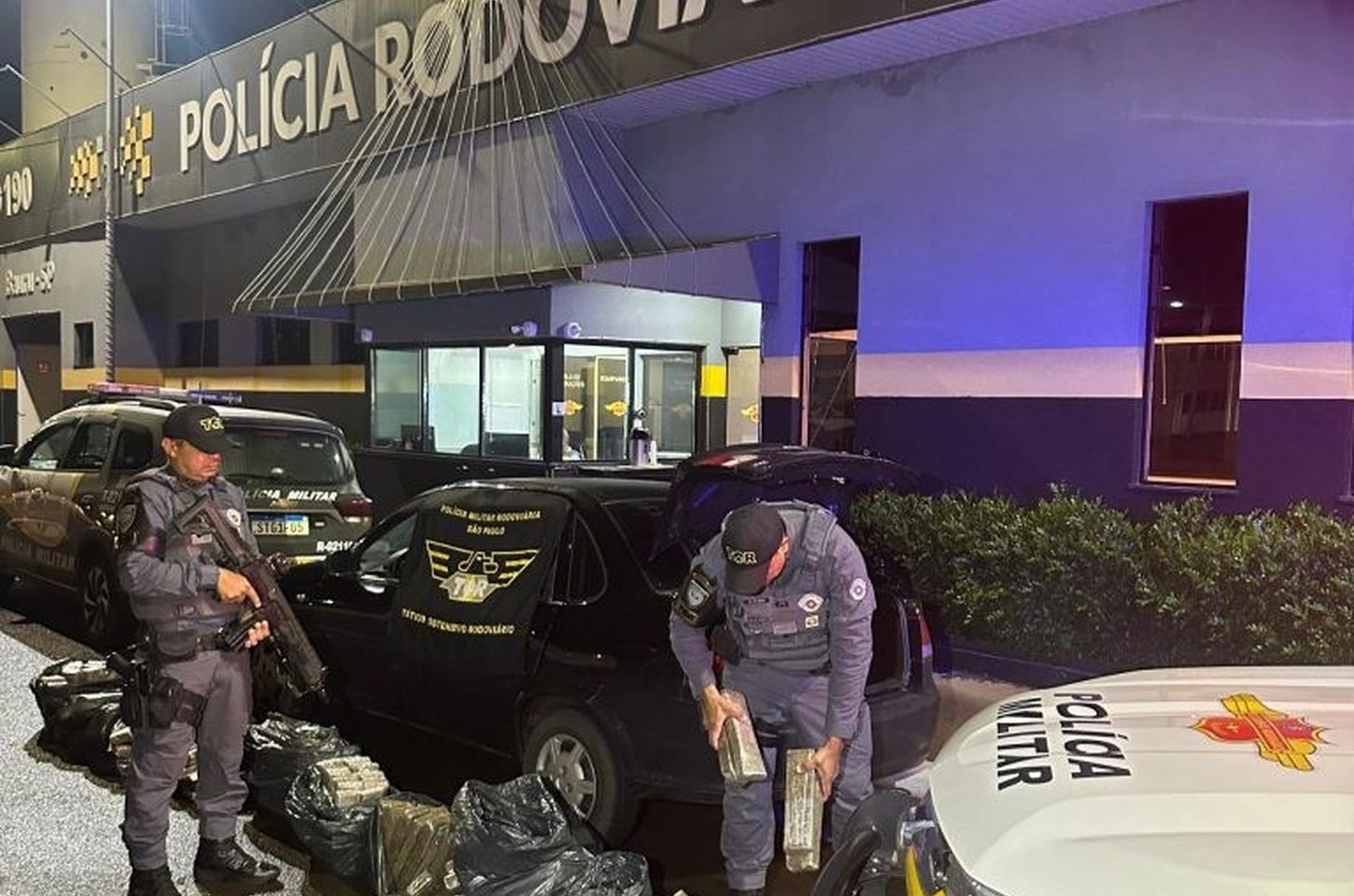 Operação Impacto apreende 200 kg de maconha em rodovia de Avaí