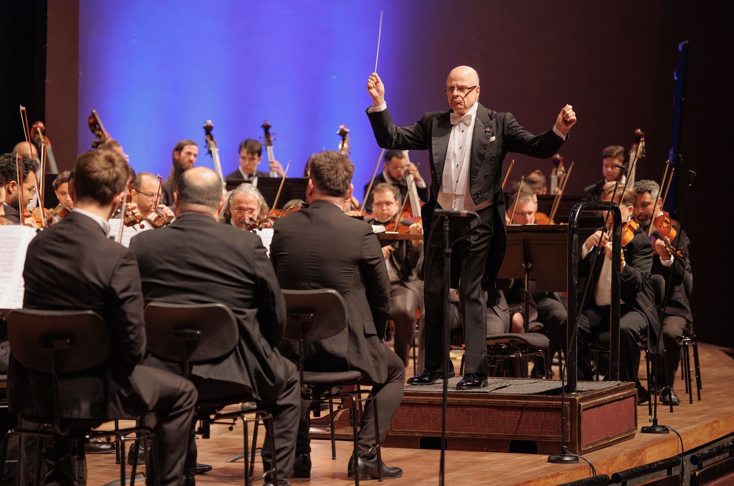Orquestra Sinfônica do Paraná celebra 41 anos com festa da música brasileira
