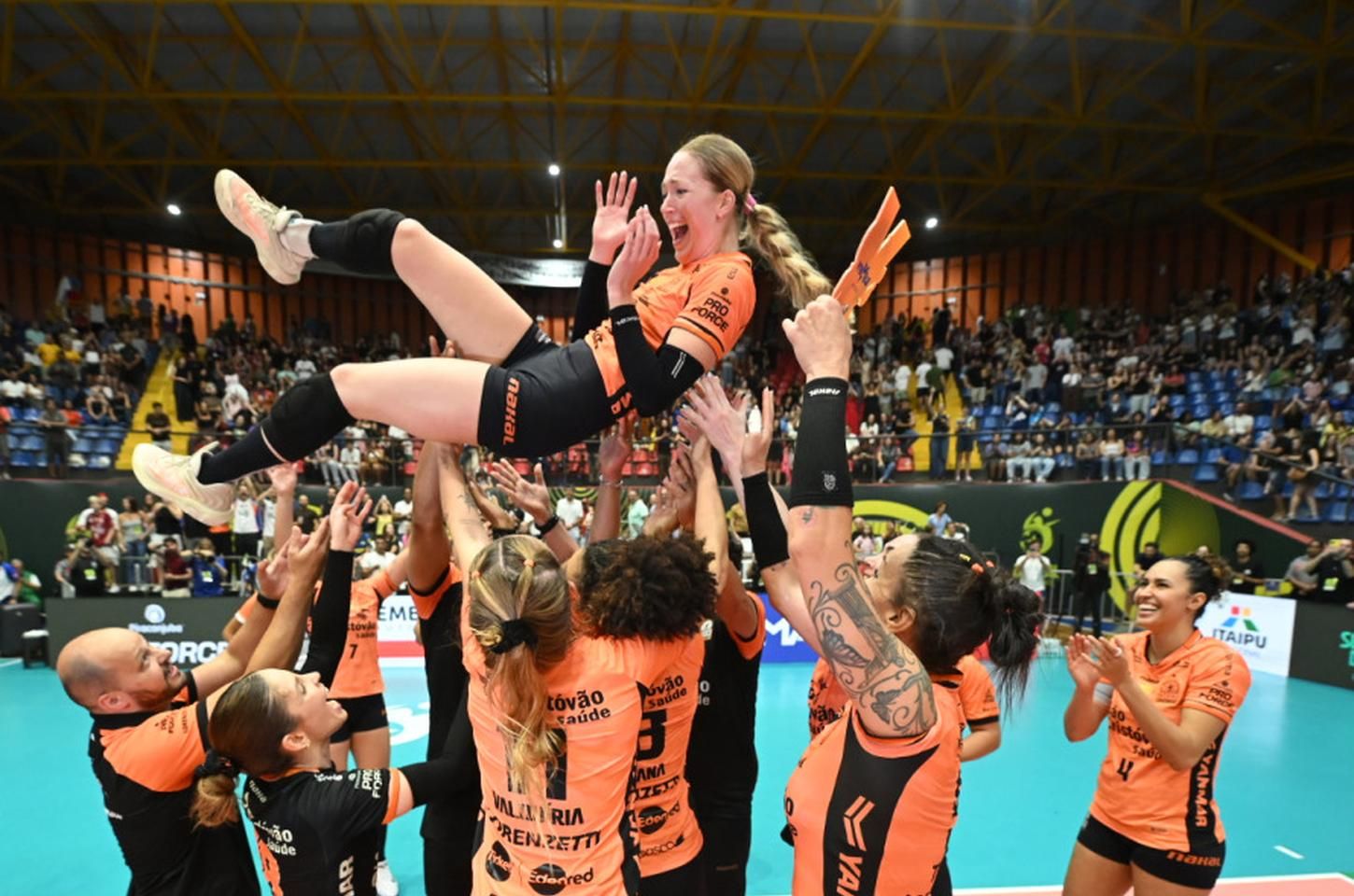 Osasco São Cristóvão Saúde conquista Copa do Brasil de vôlei feminino