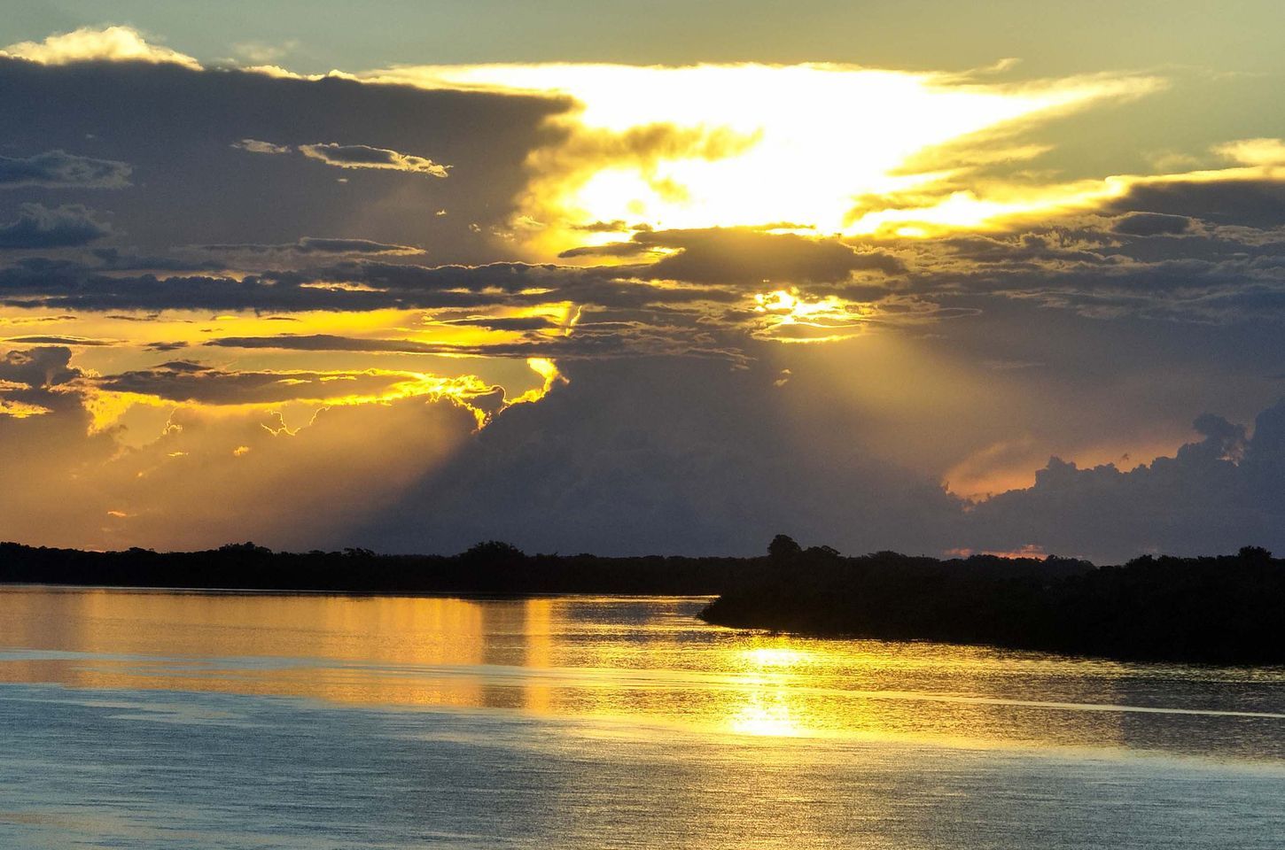 Outono começa na sexta com calor e chuva intensa no Paraná