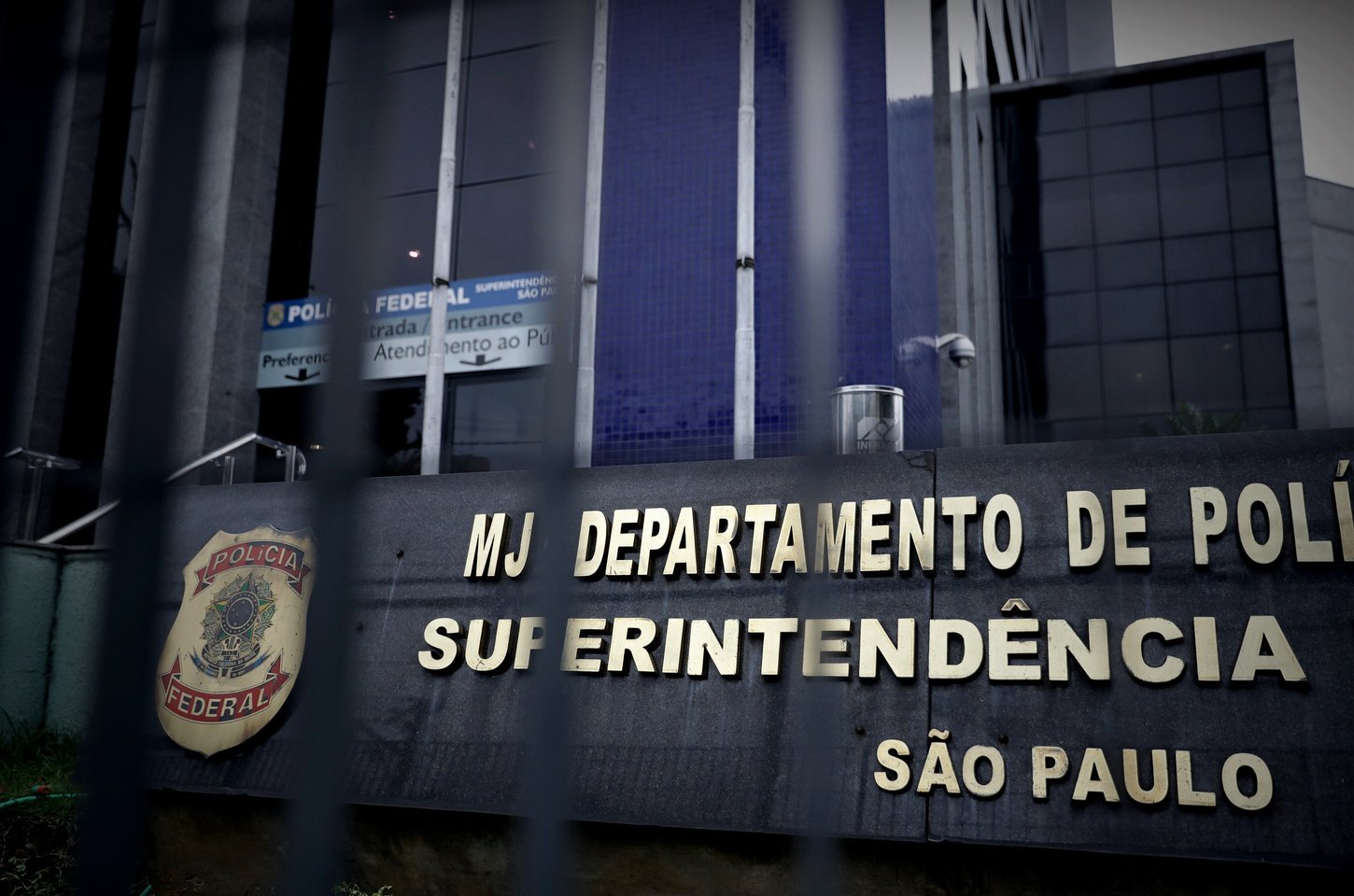 Pai de dono do Banco Master é preso pela PF na 6ª fase da Operação Compliance Zero