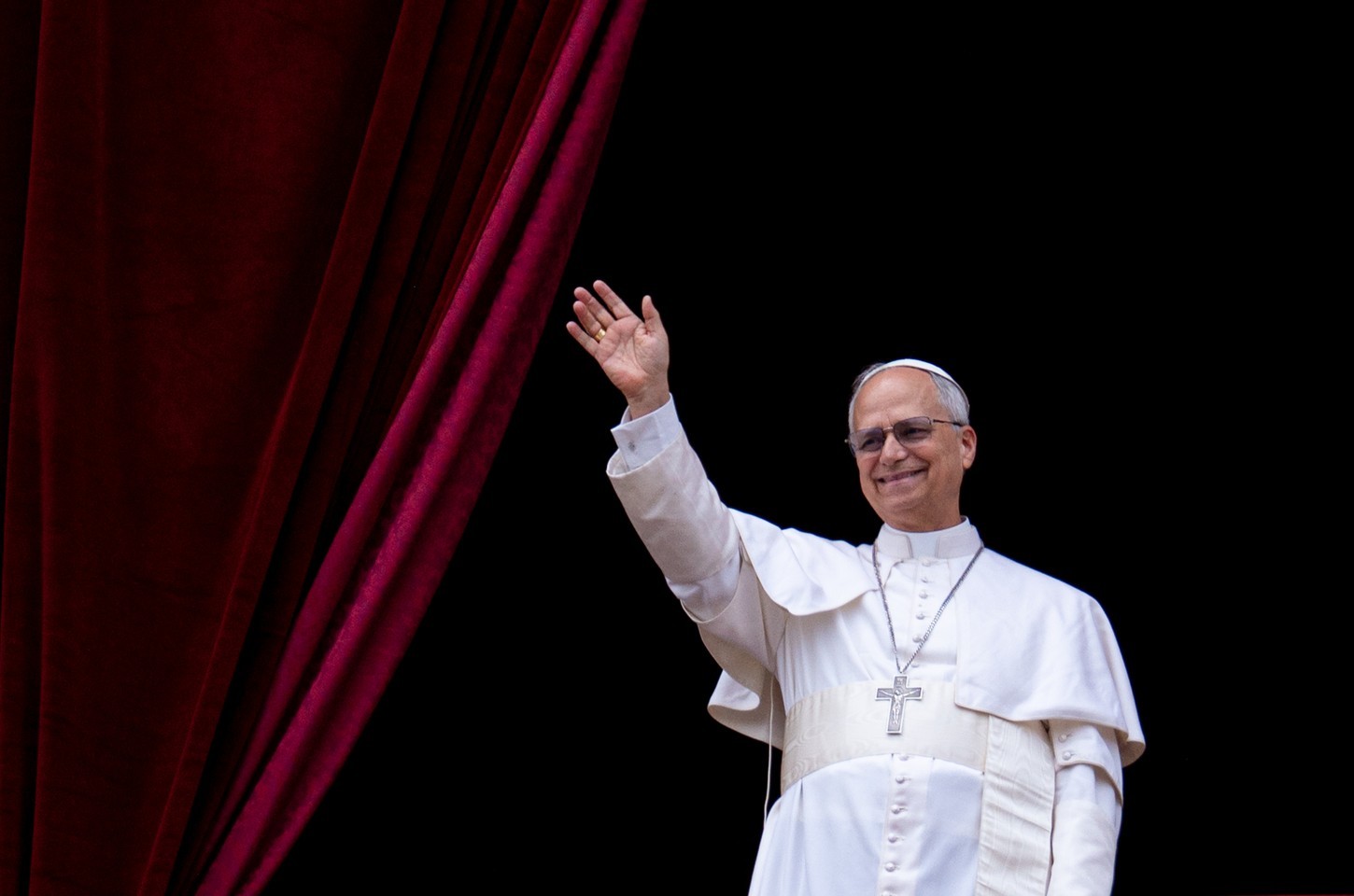 Papa Leão XIV pede paz 'desarmada' em mensagem de Natal e Ano Novo