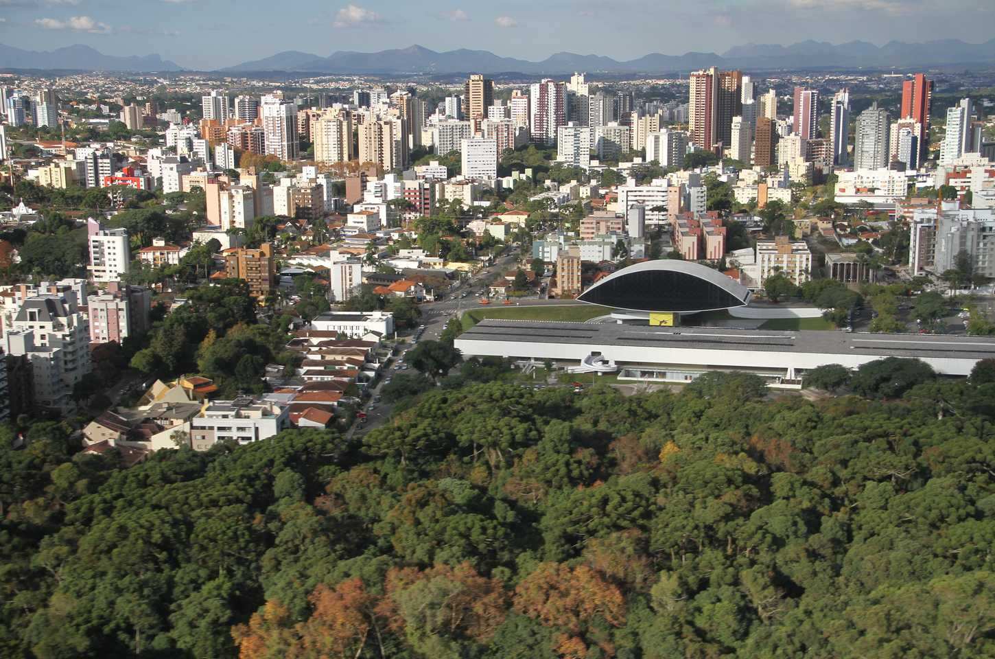 Paraná abre consulta popular para definir prioridades do orçamento de 2027