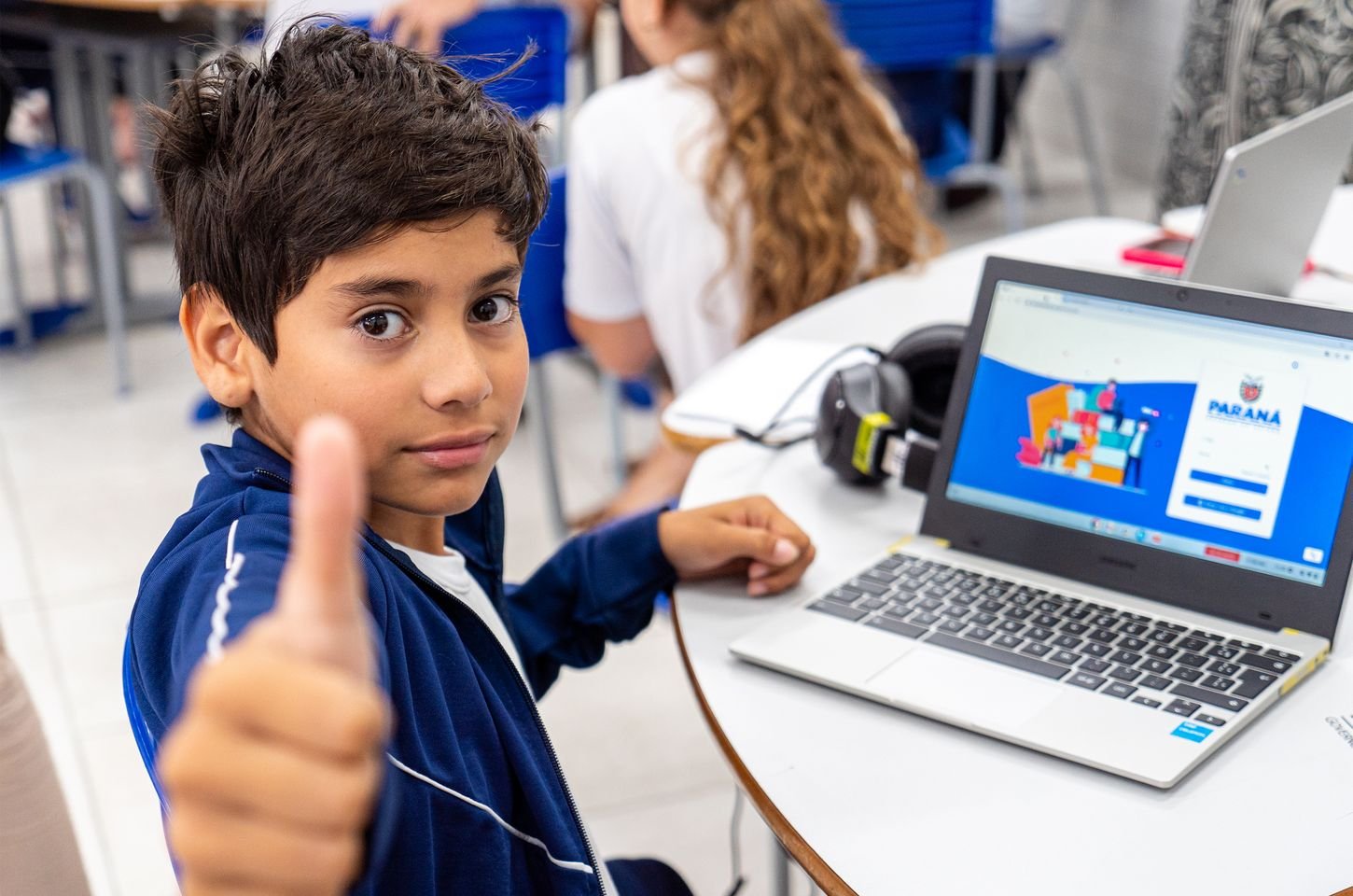 Paraná avança na alfabetização com 91% dos municípios atingindo meta para 2025