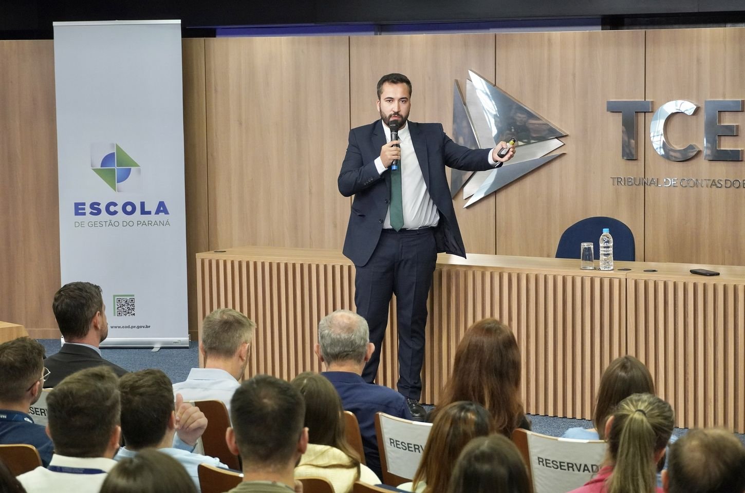 Paraná capacita engenheiros para obras mais ágeis e transparentes