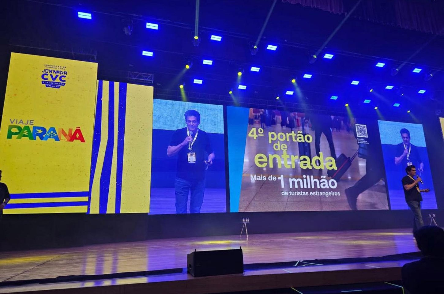 Paraná capacita mais de 2 mil agentes de viagens em convenção nacional