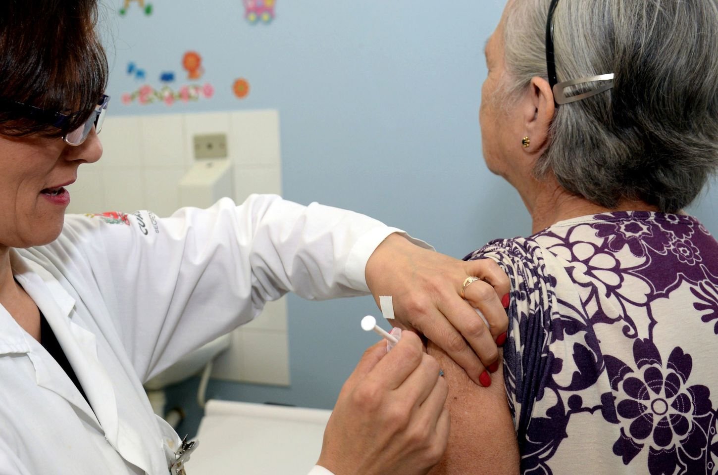 Paraná inicia campanha de vacinação contra a gripe no sábado