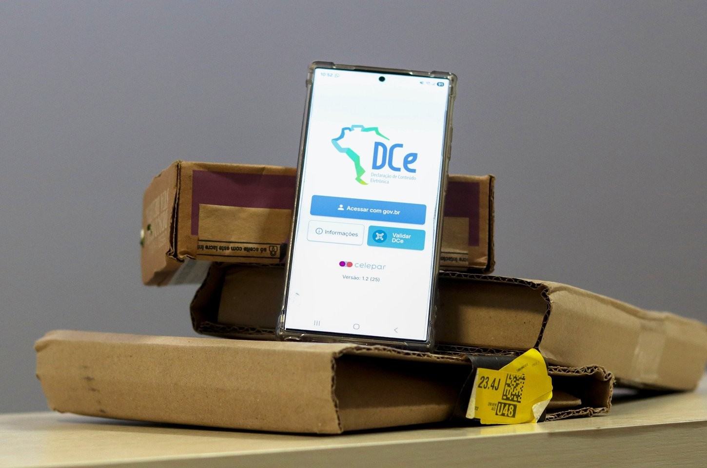 Paraná lança aplicativo nacional para declaração de encomendas digitais