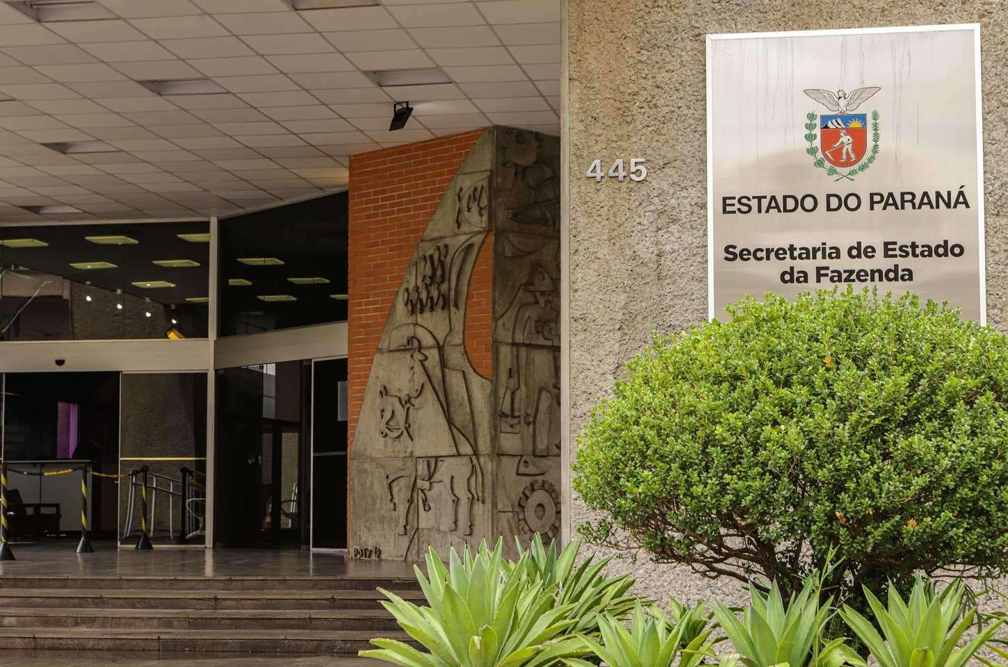 Paraná lança programa Confia para premiar contribuintes em dia com impostos