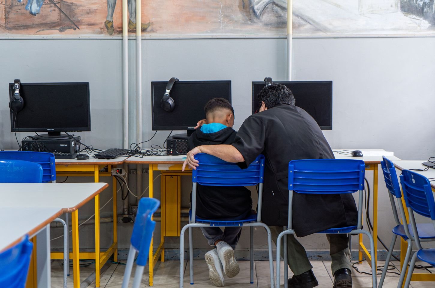 Paraná mobiliza famílias em mais de 2 mil escolas estaduais