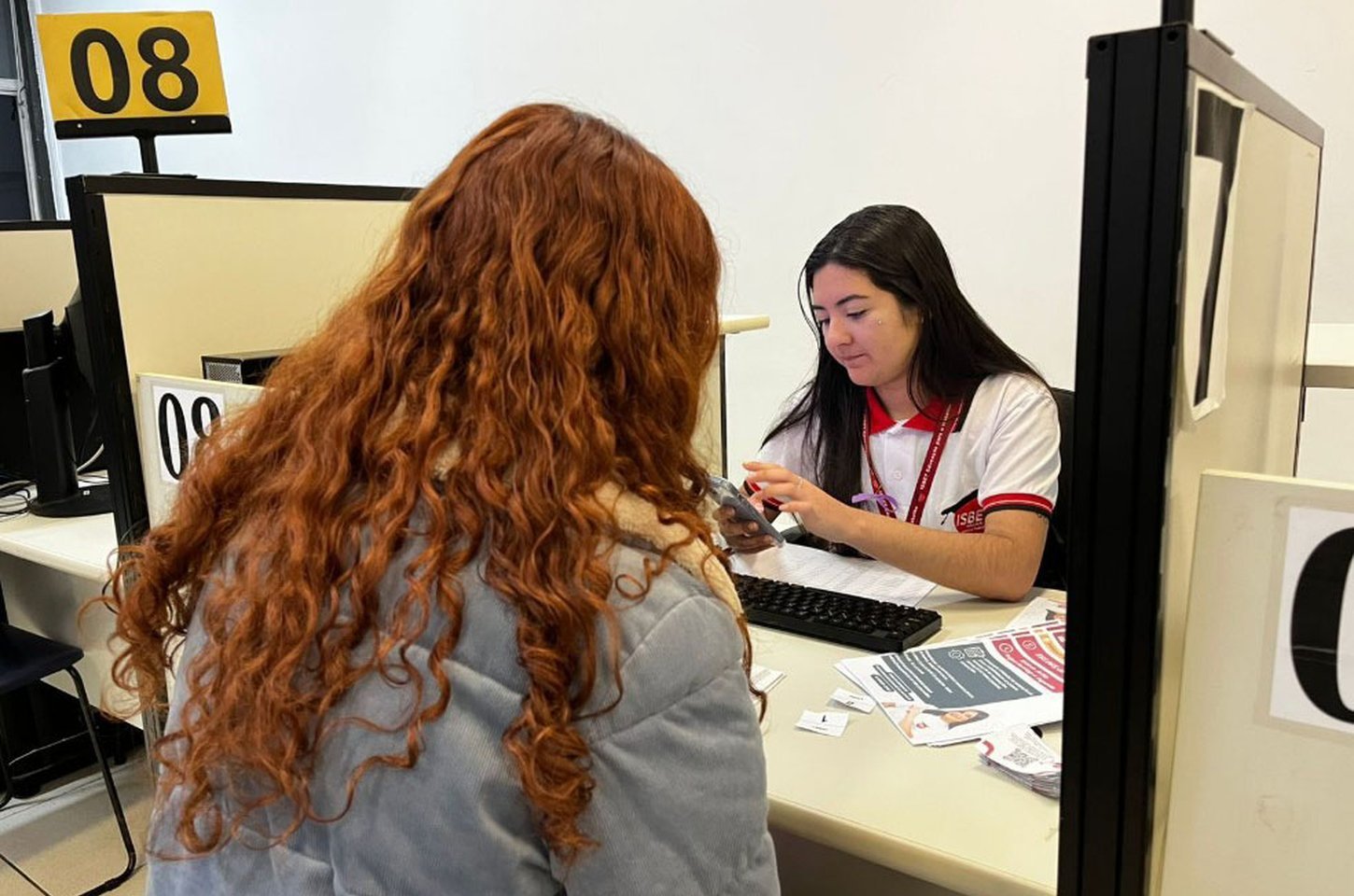 Paraná promove último mutirão de empregos do ano em Curitiba