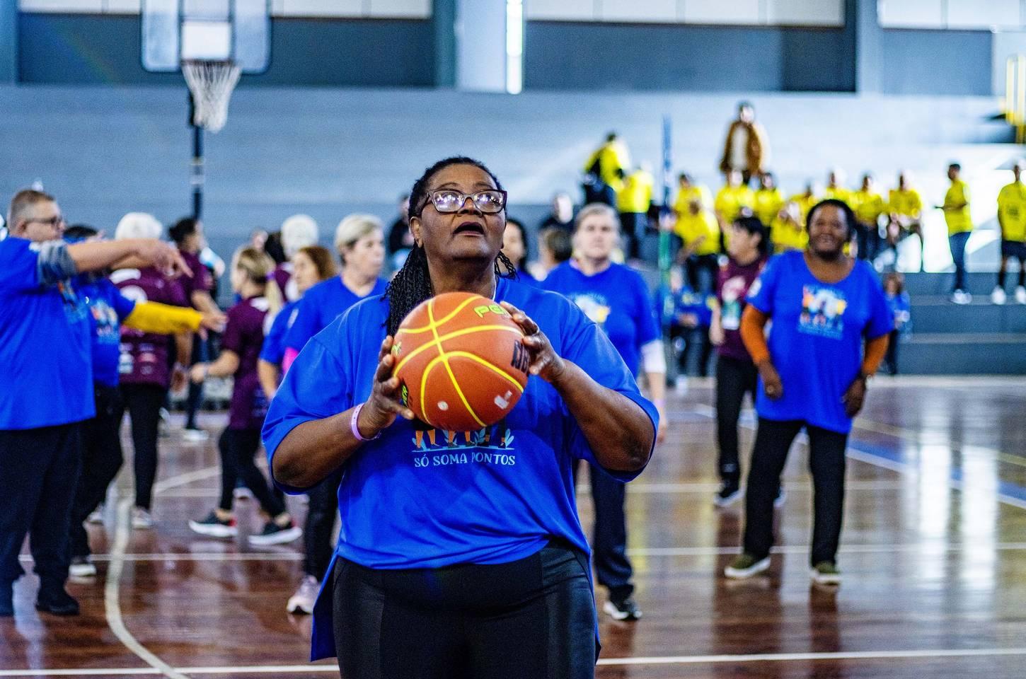Paraná regulamenta programa de proteção e valorização da pessoa idosa