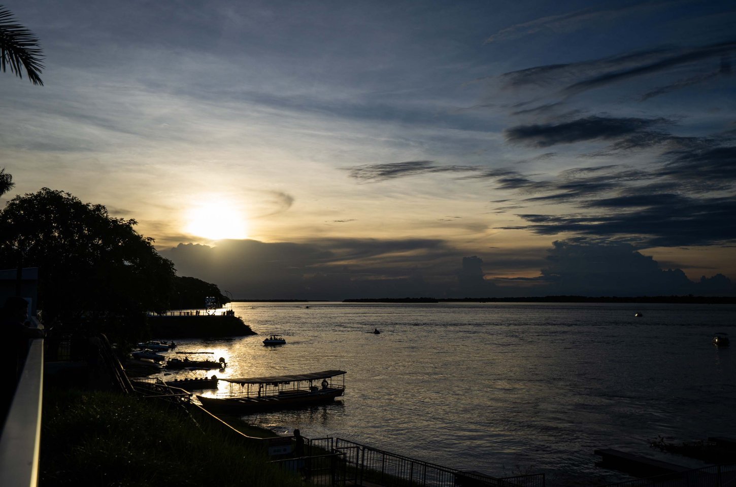 Paraná terá sexta-feira de chuva e fim de semana de sol escaldante