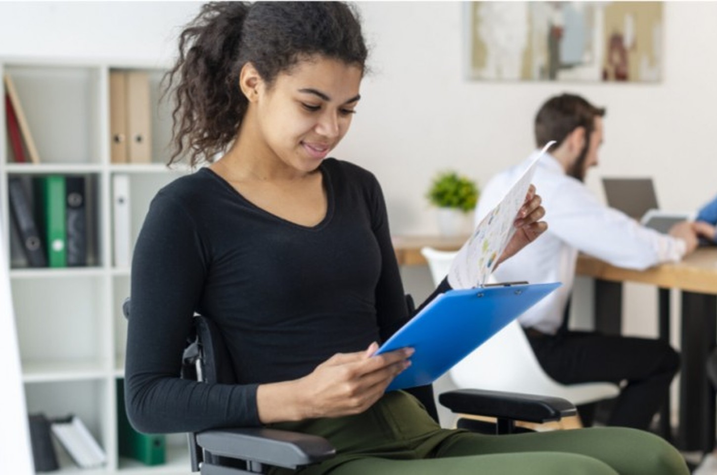 Parceria promove hospitalidade acessível em bares e restaurantes de SP