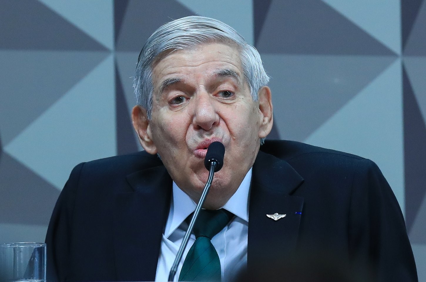 Perícia médica do general Heleno será realizada na sexta-feira