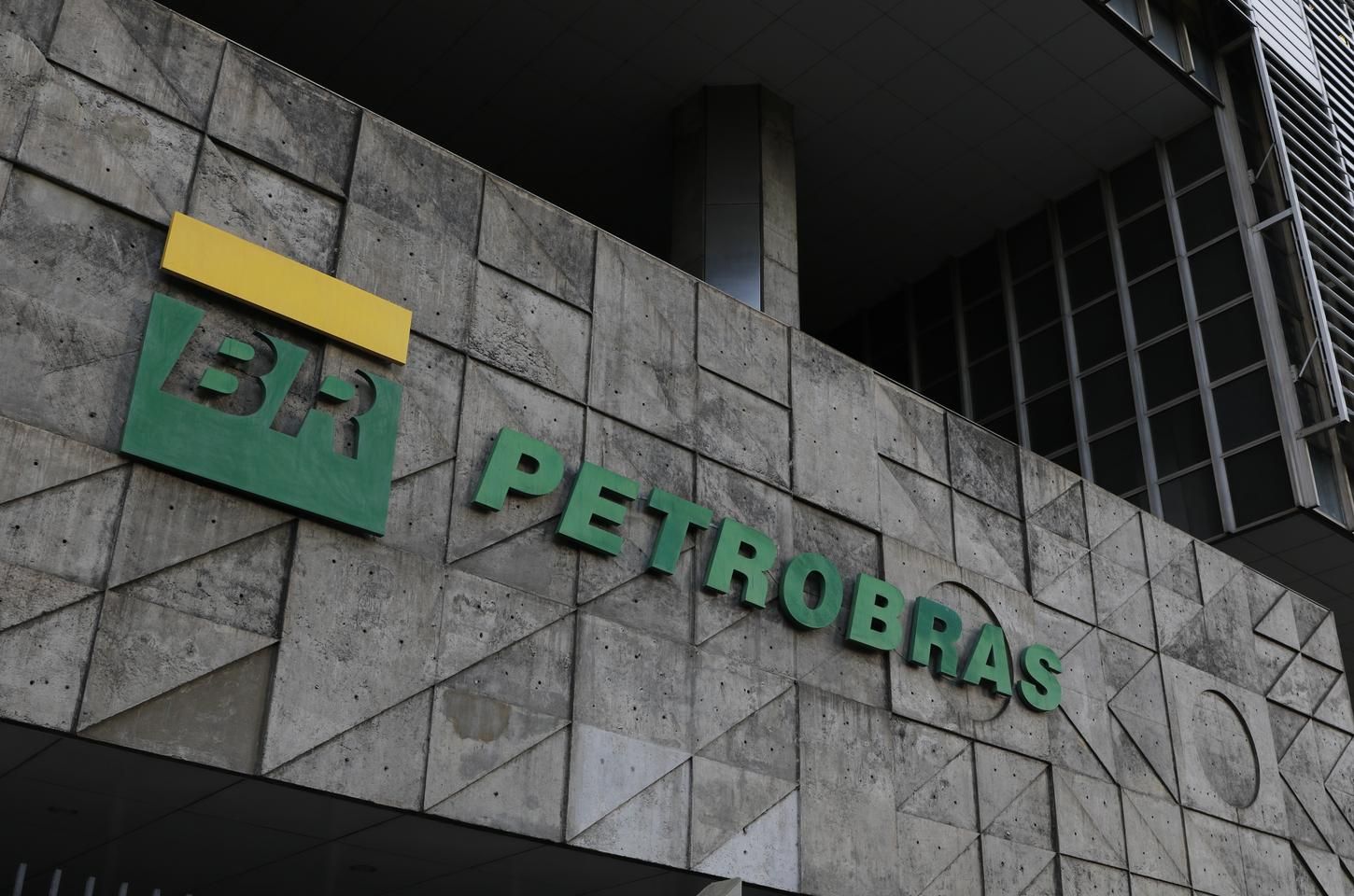Petrobras e Vale firmam acordo para fornecimento de diesel em Minas Gerais