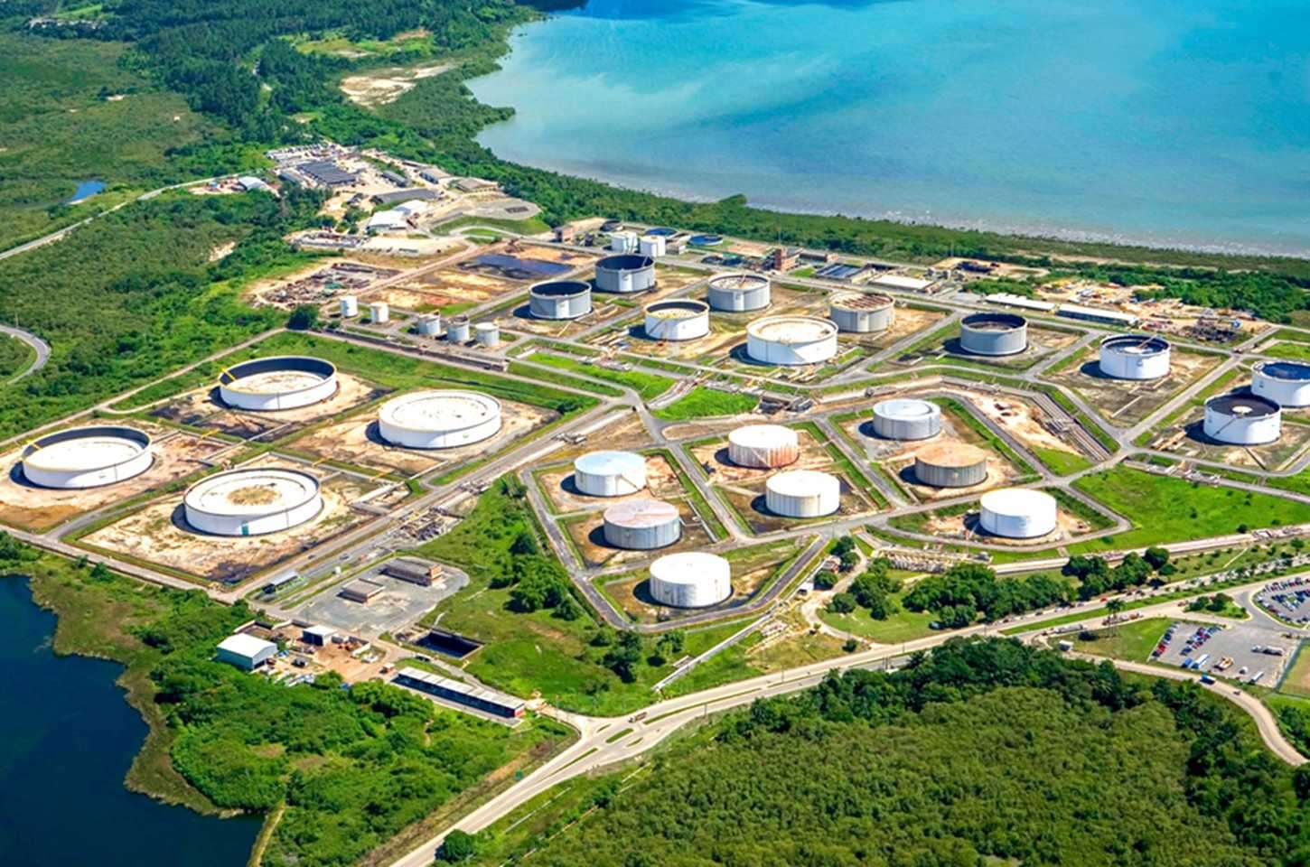 Petrobras reafirma interesse em recomprar refinaria privatizada na Bahia