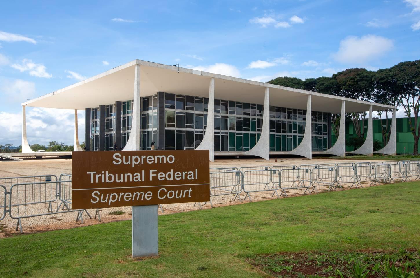 PGR recorre contra fim da aposentadoria compulsória para juízes