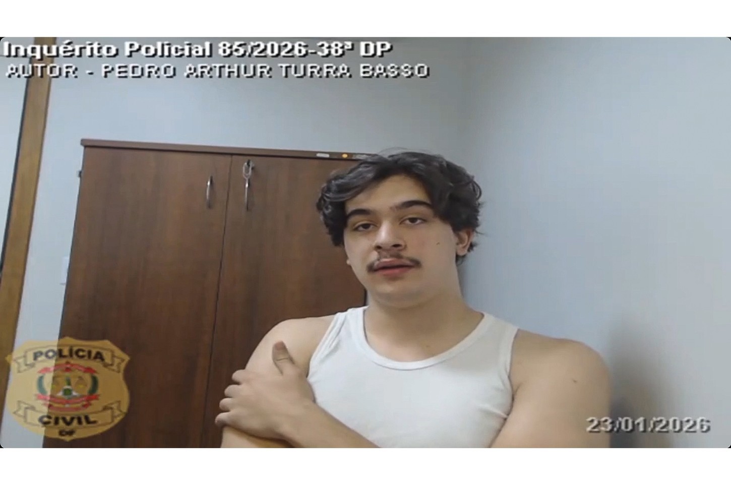 Piloto é denunciado por homicídio após briga por chiclete no DF