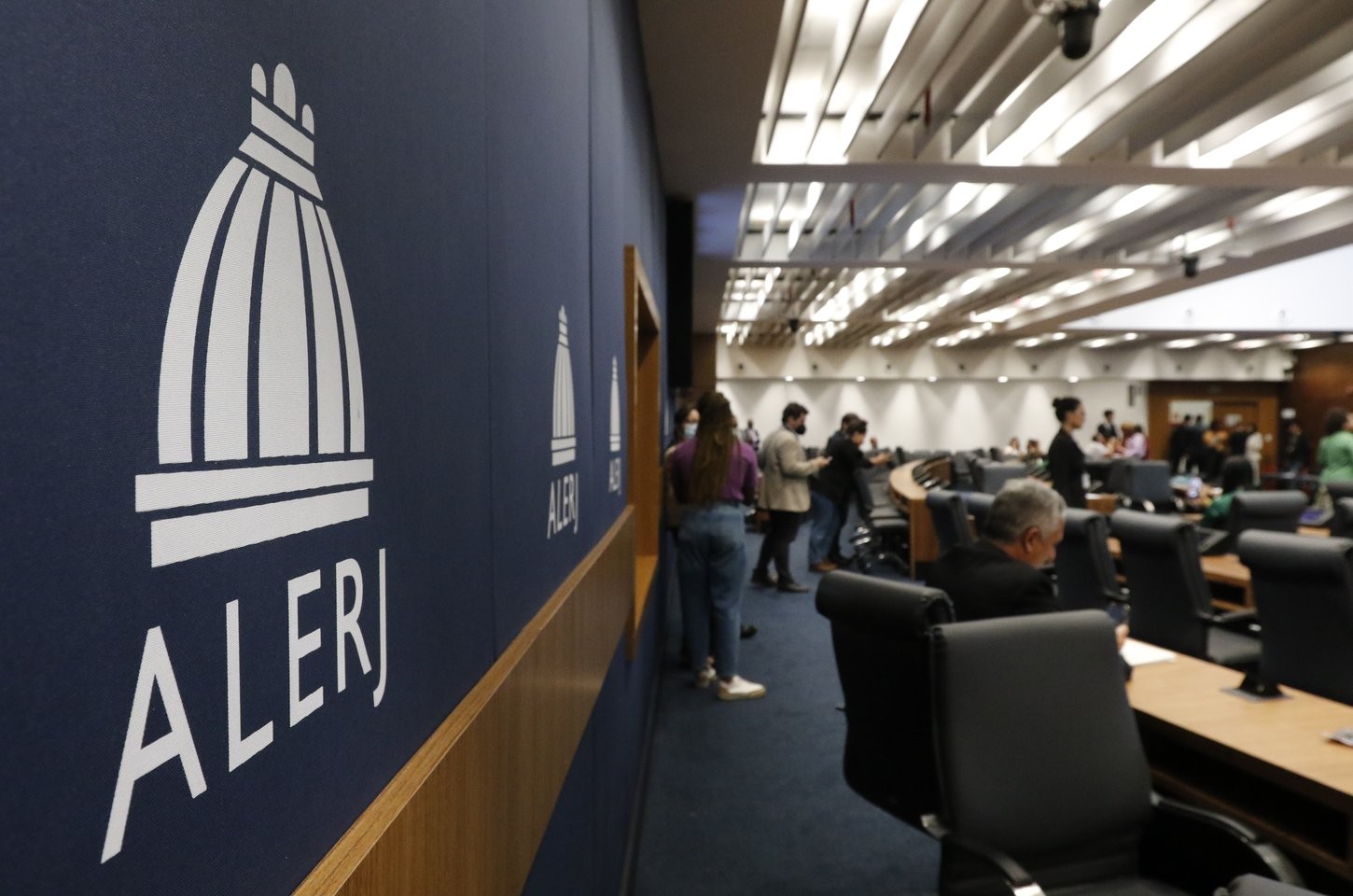 PL pede ao STF que comando do Rio vá para presidente da Alerj