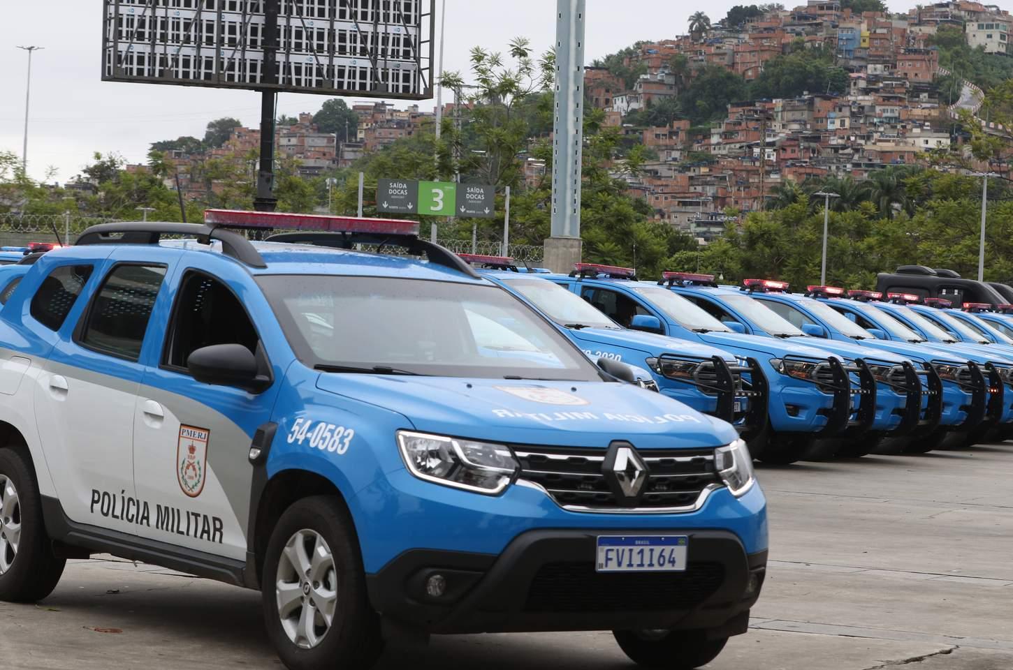 PMs são denunciados por homicídio triplamente qualificado de empresário na Pavuna