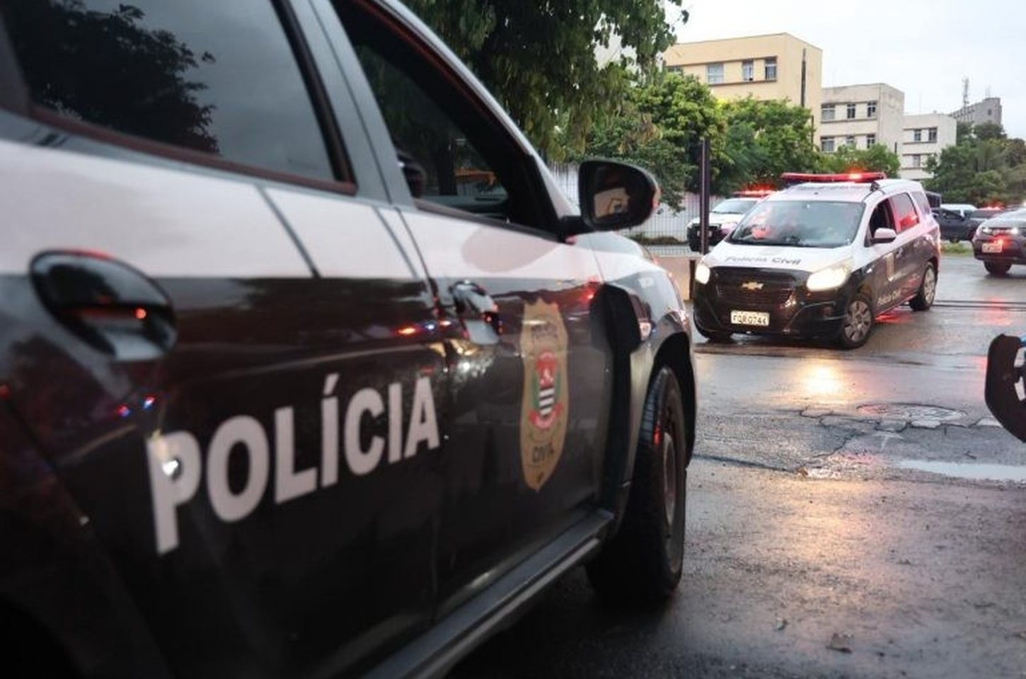Polícia Civil desmantela central de golpes do 'falso advogado' em Suzano