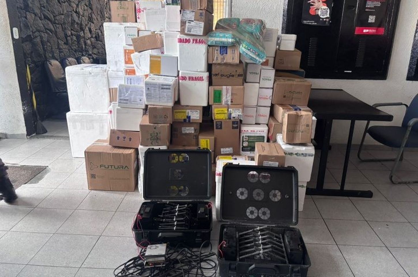 Polícia recupera carga de canetas emagrecedoras roubada avaliada em R$ 800 mil