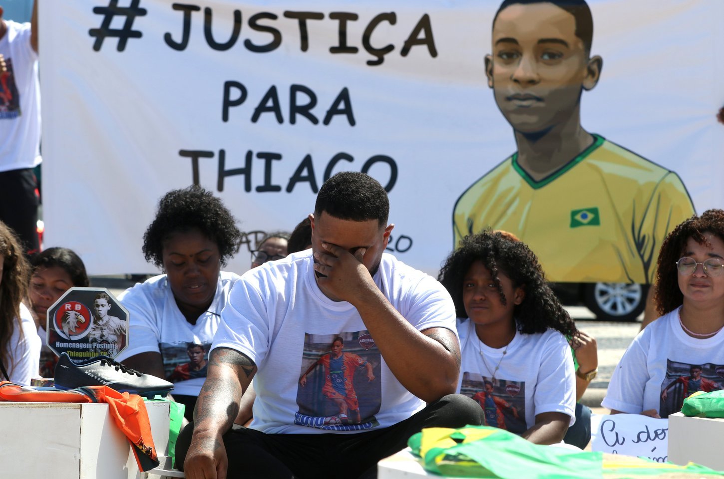 Policiais são absolvidos pela morte de adolescente de 13 anos na Cidade de Deus