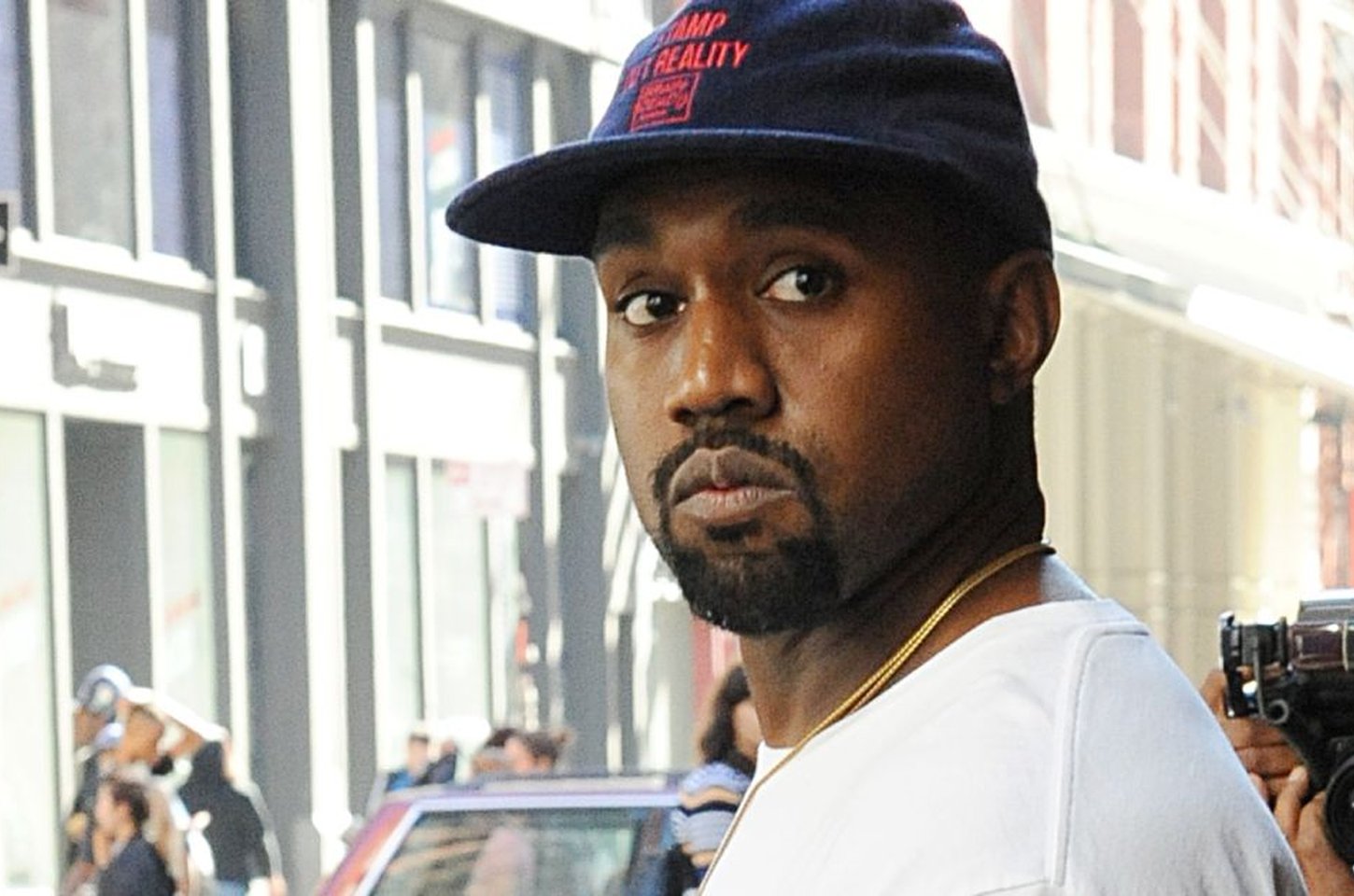 Polônia cancela show de Kanye West após pressão do governo