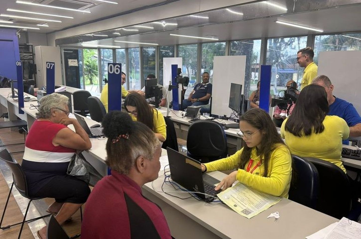 Poupatempo Móvel leva serviços públicos a Leme e Sete Barras