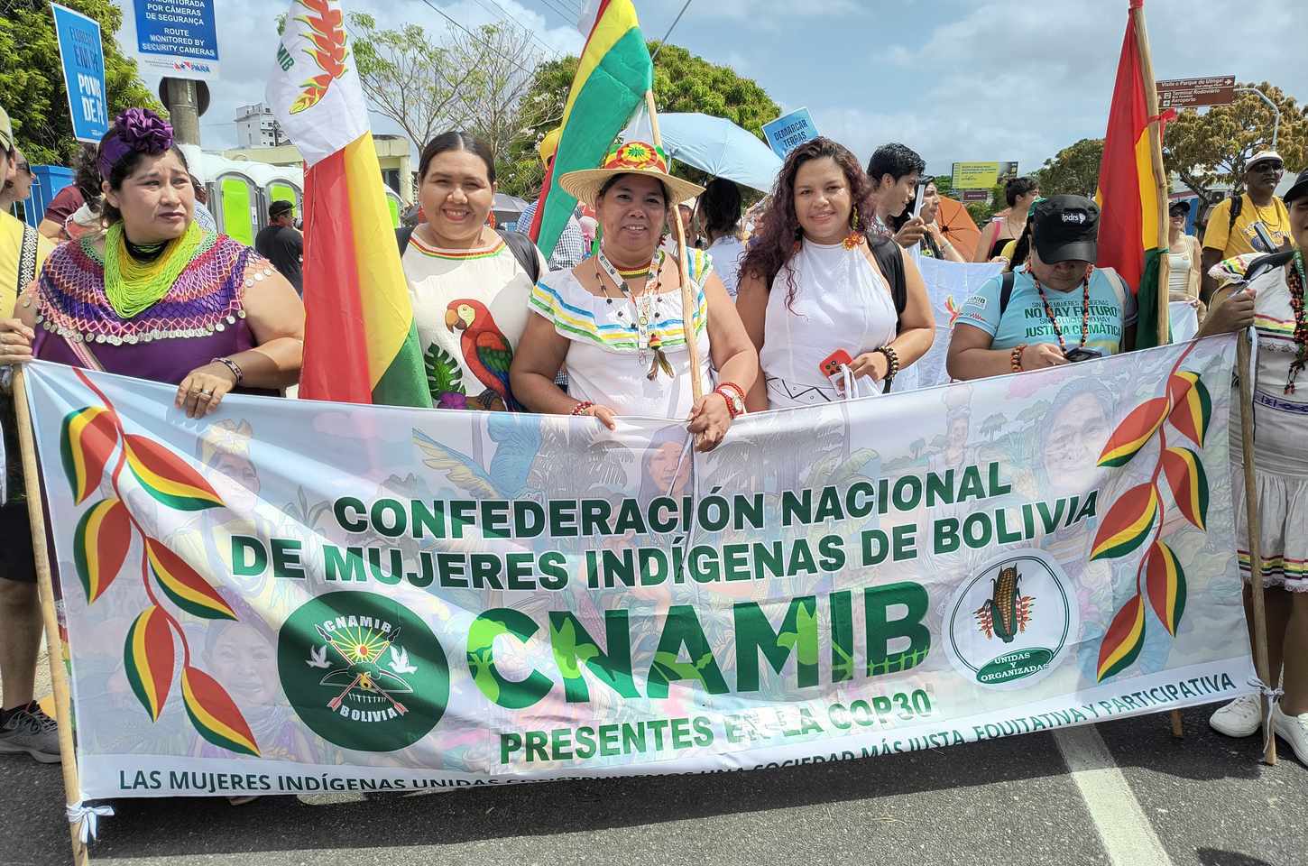 Povos indígenas unem forças na Marcha Mundial pelo Clima em Belém