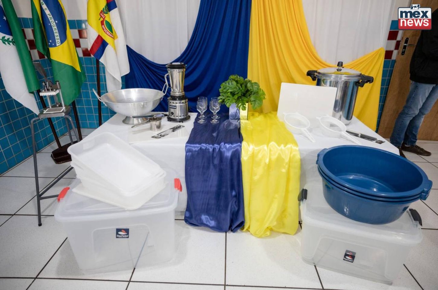 Prefeitura de Apucarana inicia entrega de kits de cozinha para escolas