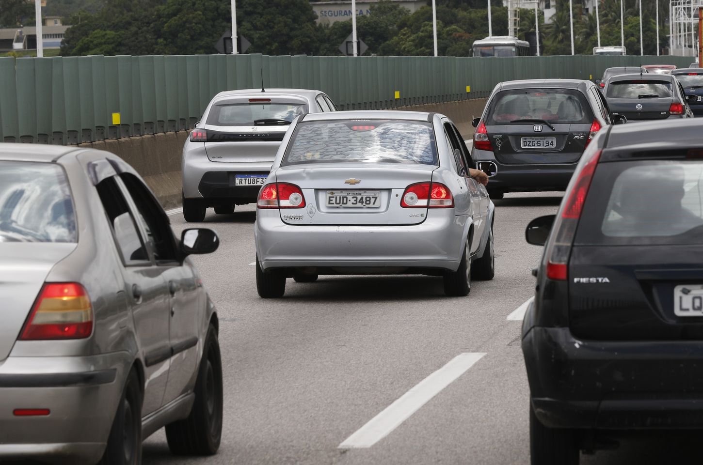 Prefeitura de São Paulo suspende rodízio de veículos leves até janeiro