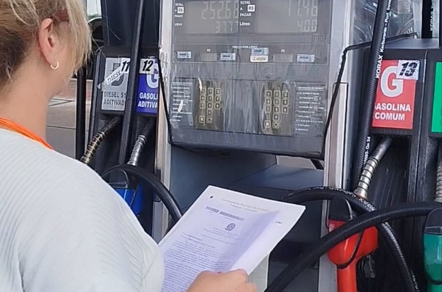 Procon Apucarana intensifica fiscalização em postos durante alta nos combustíveis