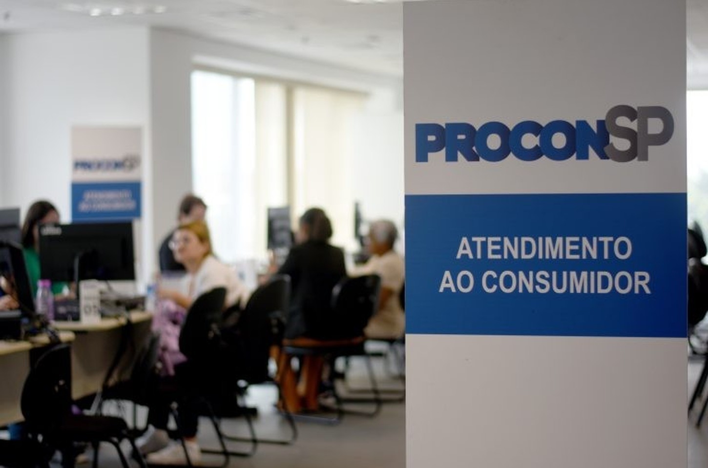 Procon-SP alerta sobre disparidade de preços de repelentes em meio à dengue