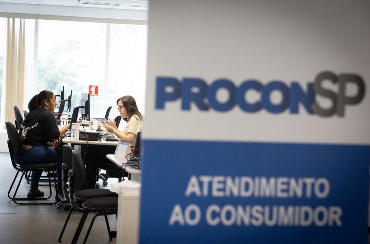 Procon-SP aplica nova multa milionária à Enel por falhas no fornecimento de energia