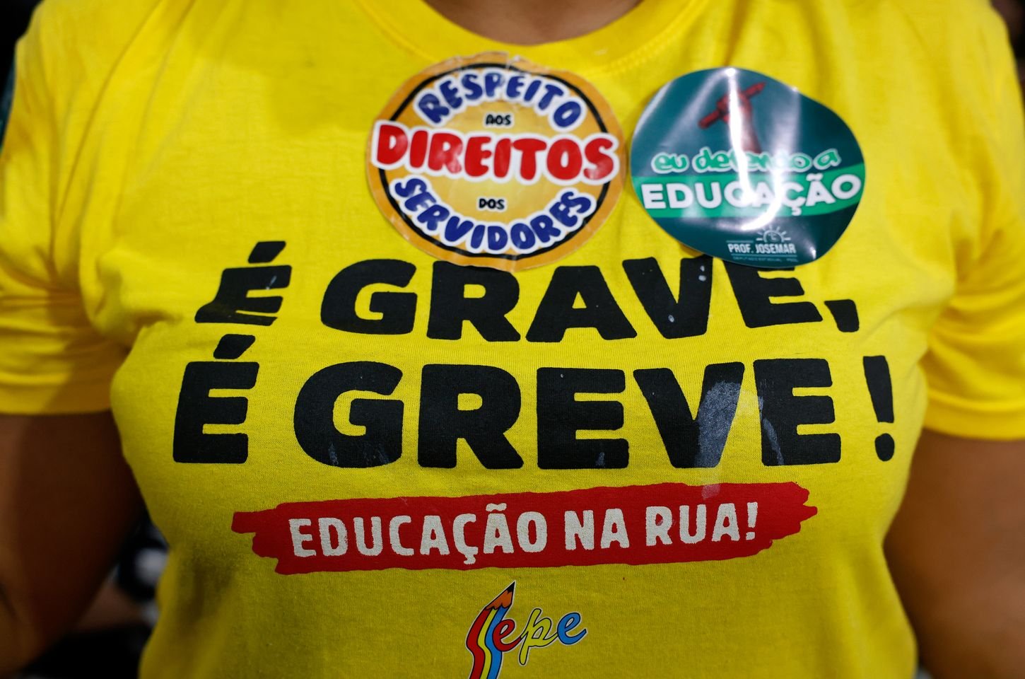 Professores e funcionários do Rio de Janeiro param por 24 horas nesta quinta