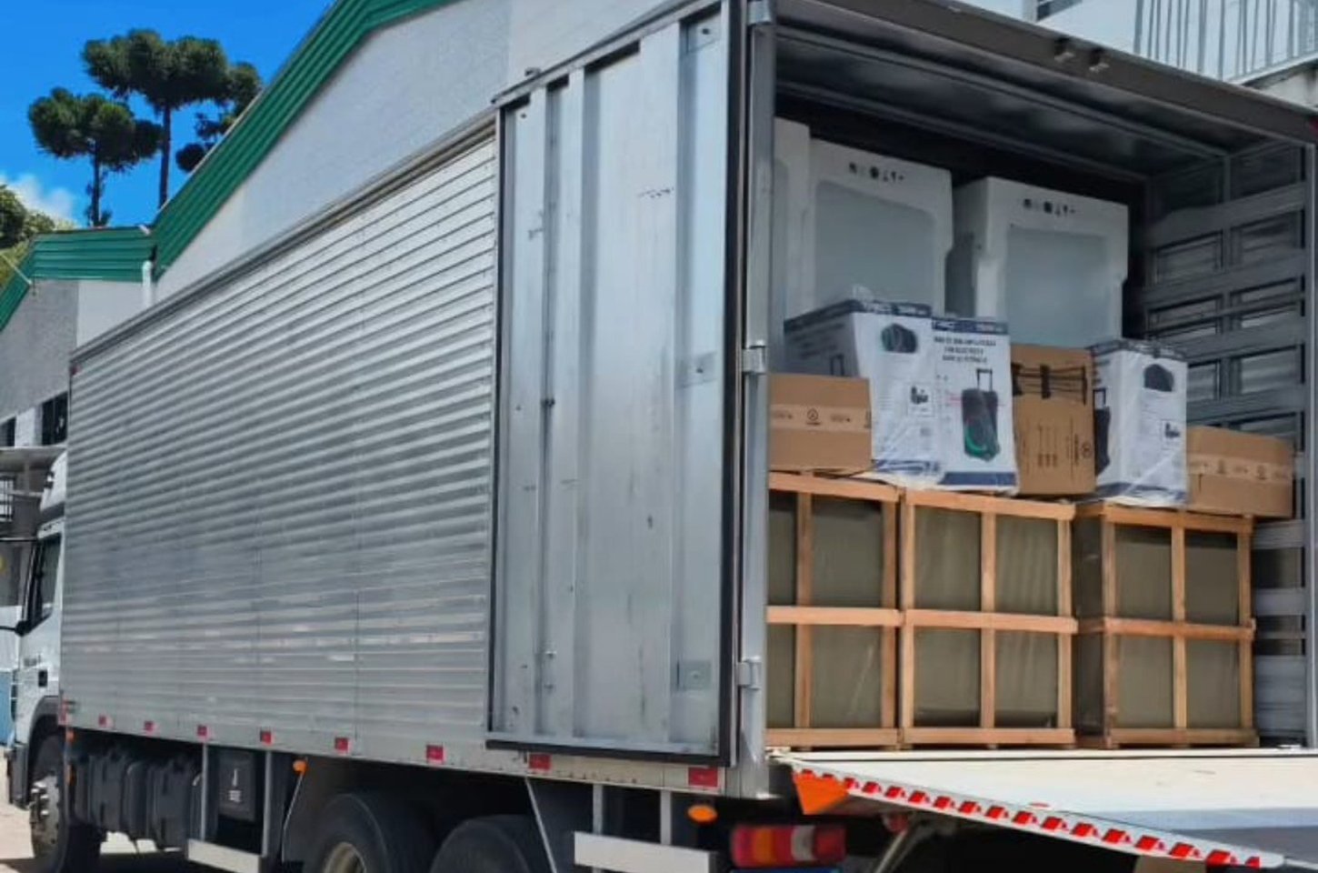 Programa Fortalece Paraná entrega kits de equipamentos para 115 municípios