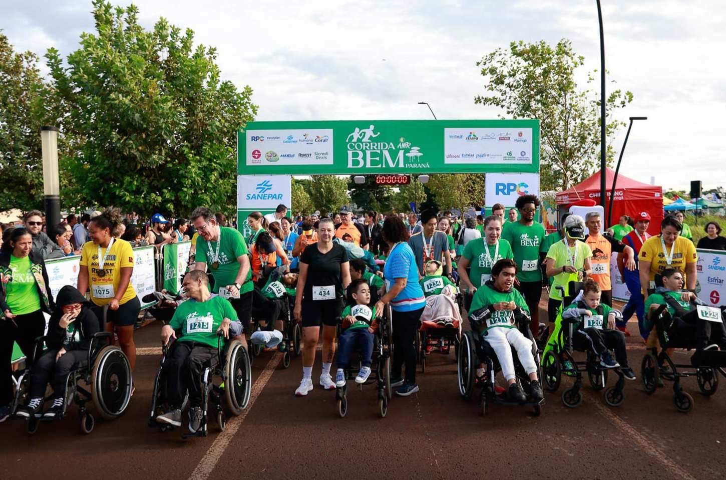 Programa Nota Paraná premia 38 entidades sociais em sorteio especial de Natal