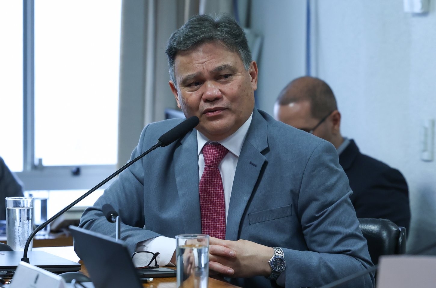 Promotor alerta para risco à soberania com classificação de PCC e CV como terroristas