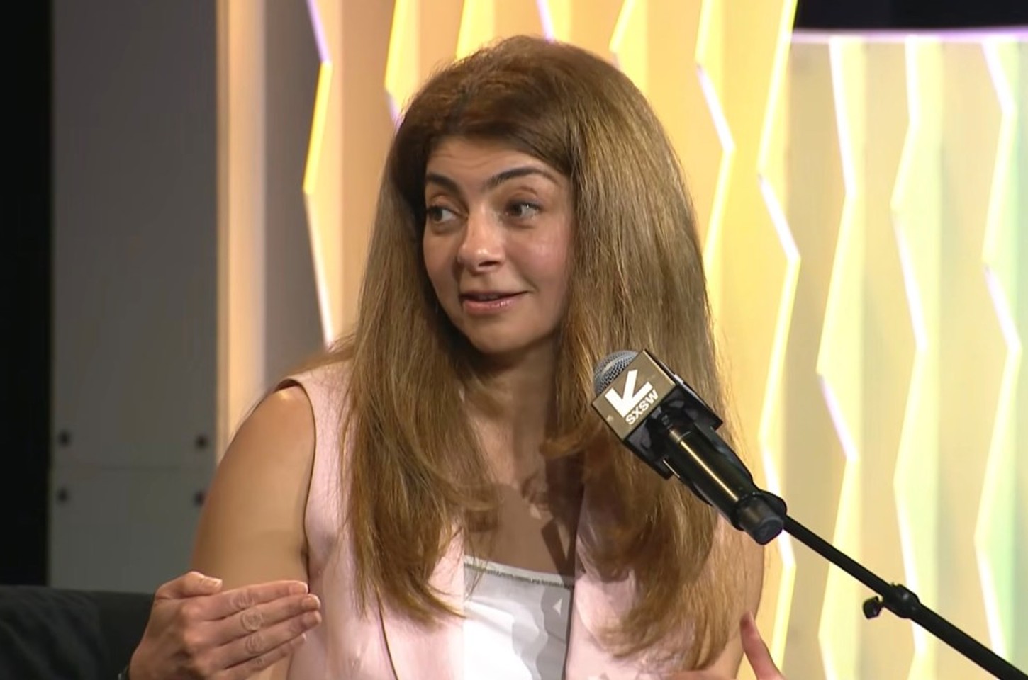 Rana el Kaliouby alerta: IA pode ampliar desigualdade de gênero
