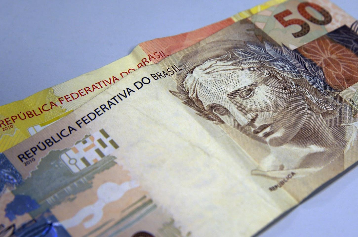 Receita paga lote da malha fina para mais de 200 mil contribuintes